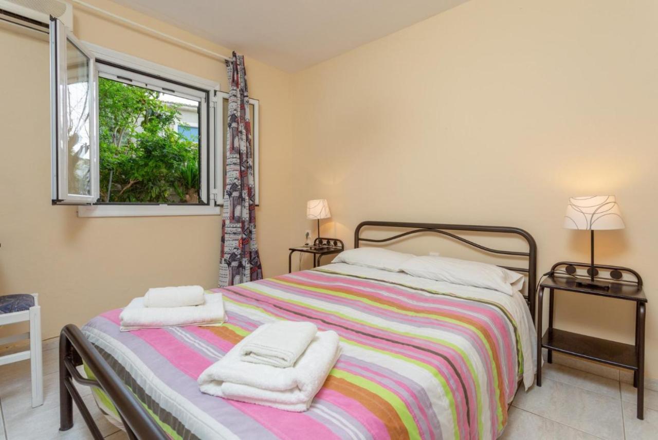 Holiday home Kalliopi